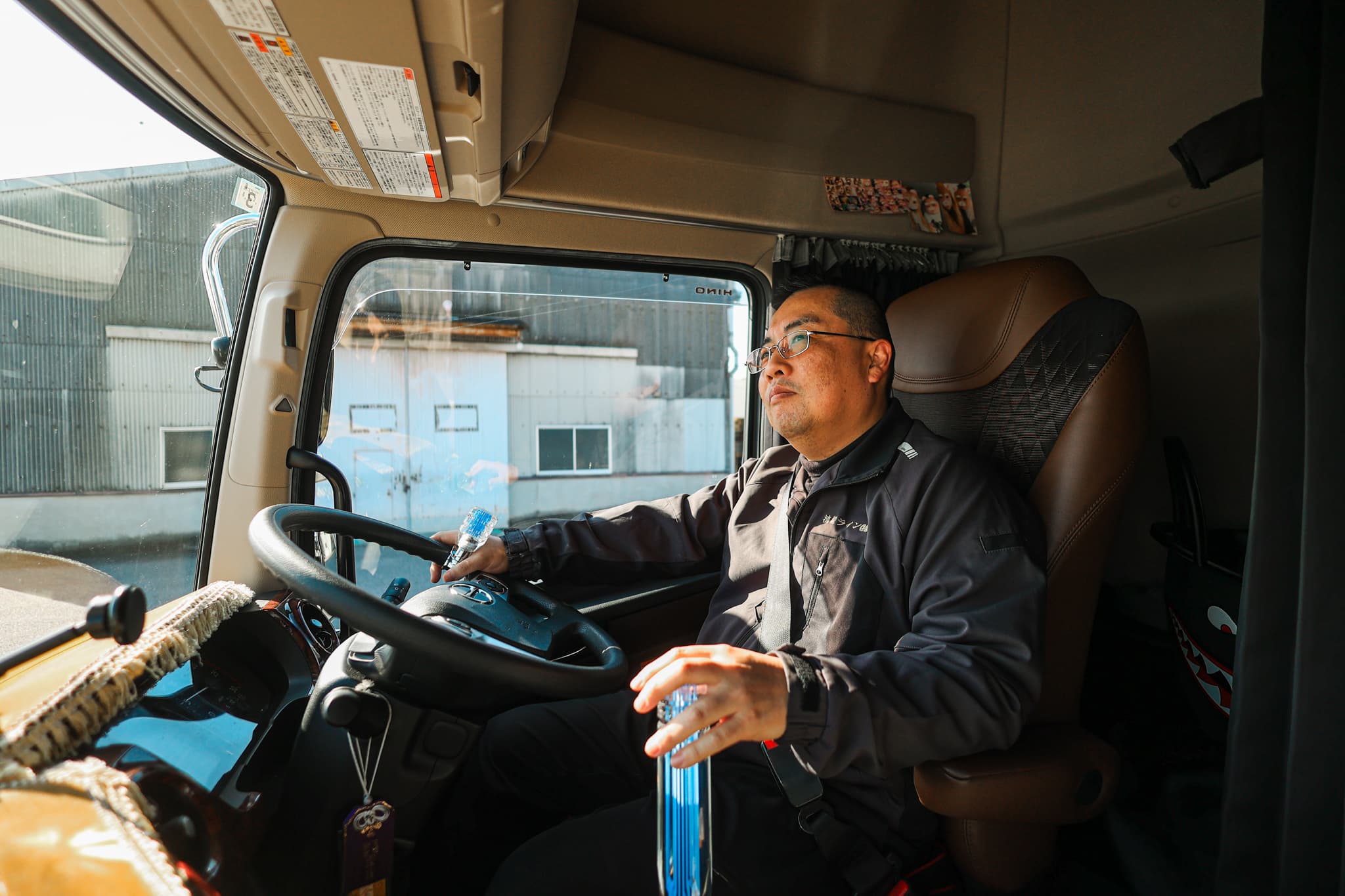 流星ラインリクルートトラック運転手の男性